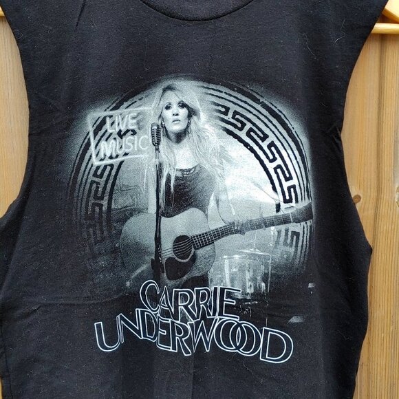 ATTRACTIVE Carrie Underwood Concert Cut Off Tank Women's Size Small OFFICIAL - Picture 1 of 5